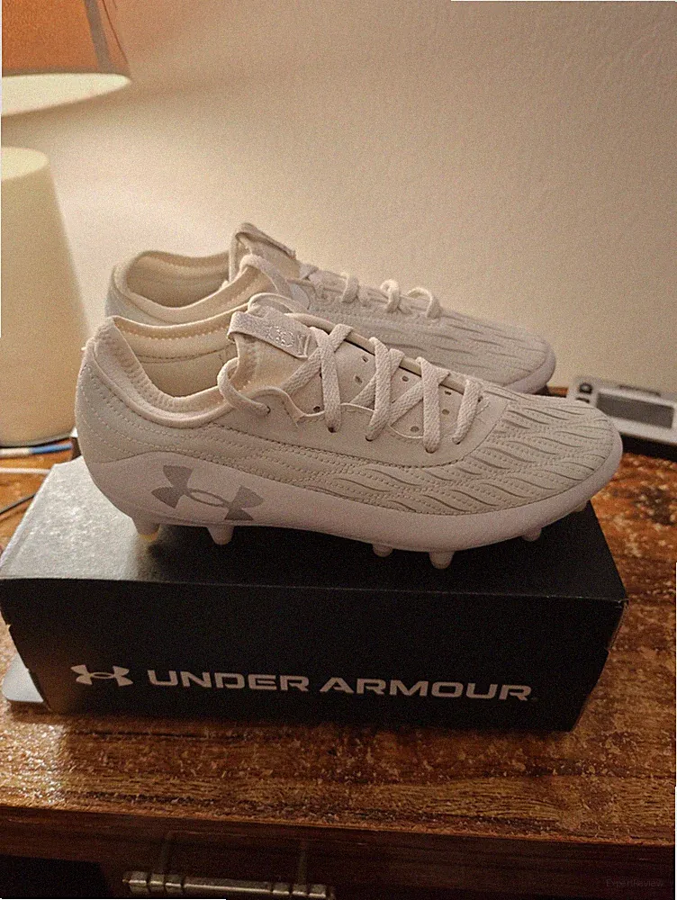 Under Armour Unisex Kids' UA Magnetico Select Jr 4 FG Soccer Cleats