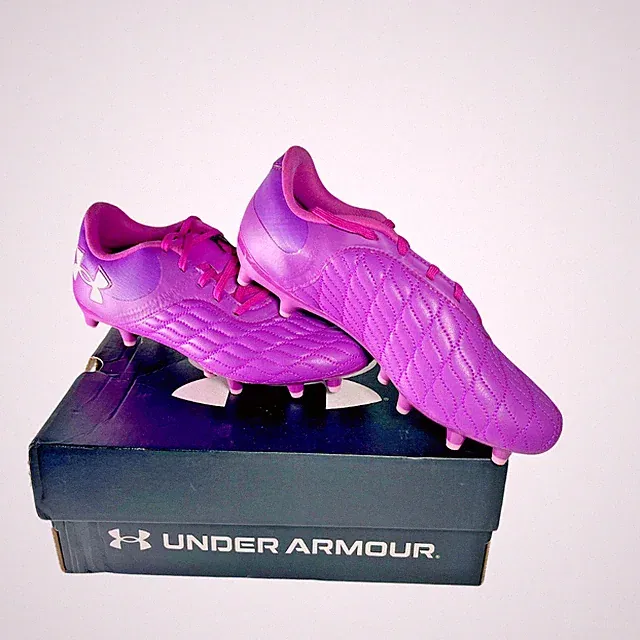 Under Armour Unisex Magnetico Pro 3 FG Soccer Cleats Size M6.5 W8