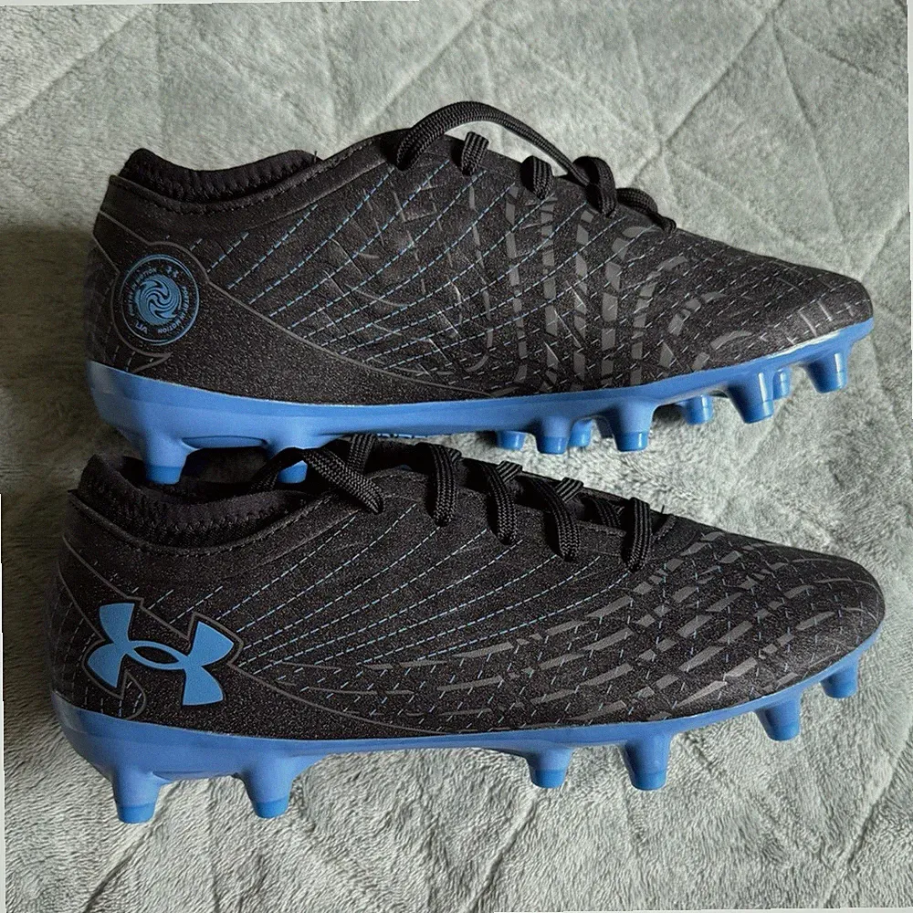 Under Armour Youth Soccer Cleats Black/Blue US 5Y EUR 37.5 6000545-001