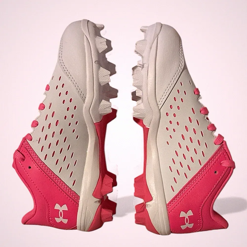 Under Armour Youth Soccer Cleats Pink White US 1.5Y New In Box