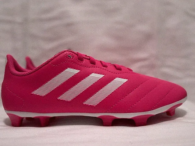 Unisex adidas Soccer Cleats Size 5.5 Hot Pink & White