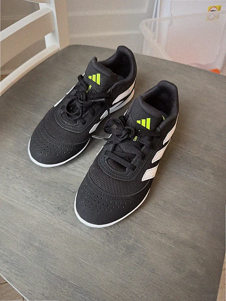 Unisex boy girl indoor soccer cleats adidas black neon kids sz 3.5 NEW awesome!!