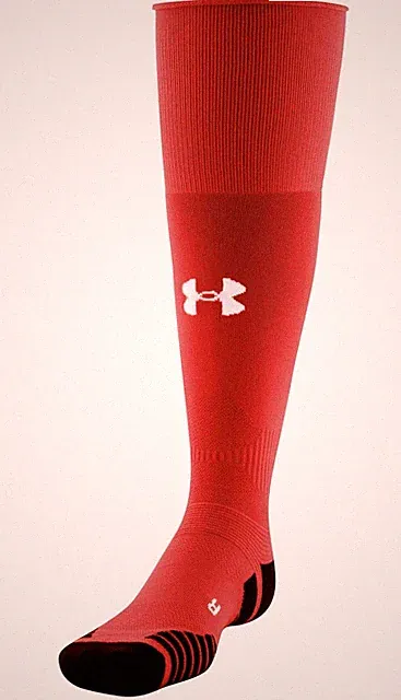 Unisex Size 7-8.5M/6-10W Red Under Armour Performance Soccer Socks 2 Pairs