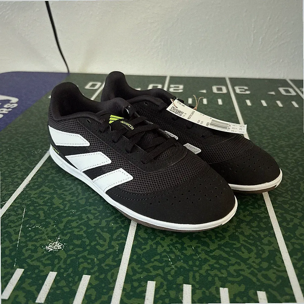 Unisex Sneakers & Athletic Shoes adidas Predator Club Indoor Soccer Size 3