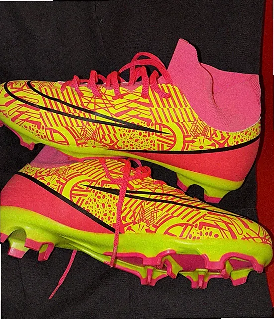 Unisex Soccer Cleats Pink/Yellow/Green US 9 EU 40 267mm Made China