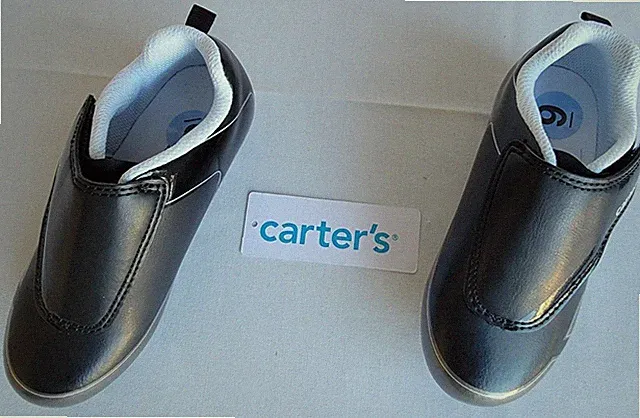 Unisex Toddlers Size 9 Black Grey Carter's Fica Soccer Cleats
