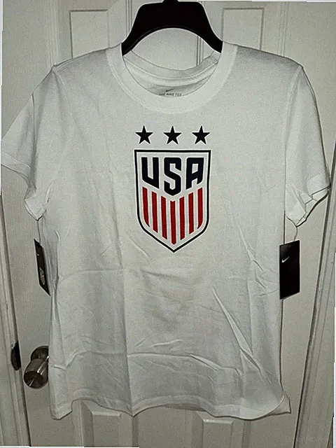 USA soccer Womens nike t-shirt size large new