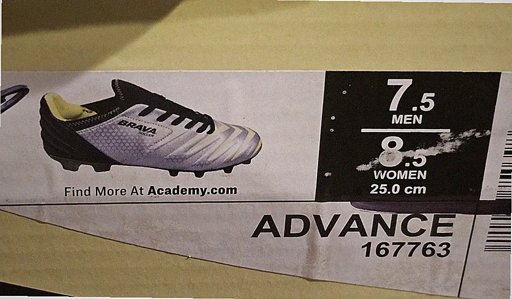Used Brava Advance Soccer Cleats , Size 7.5 Mens US, 167763