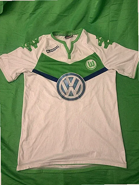 VFL Wolfsburg 2015/16 Home Kit White Green Size S