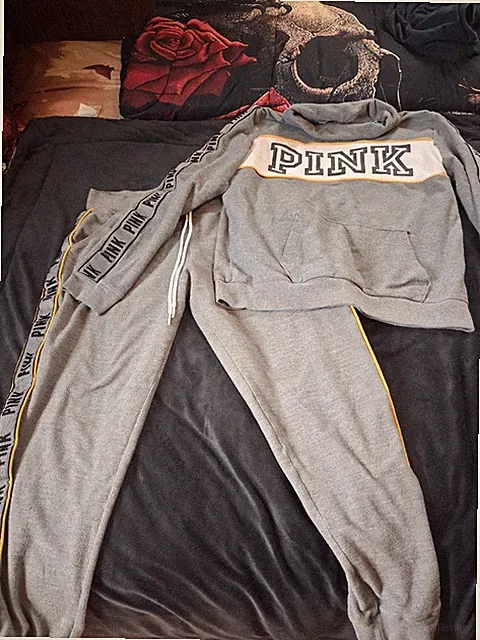 Victoria Secret Sweat Suit Outfit. Gray Sweatshirt Size Large☆sweatpants Size...