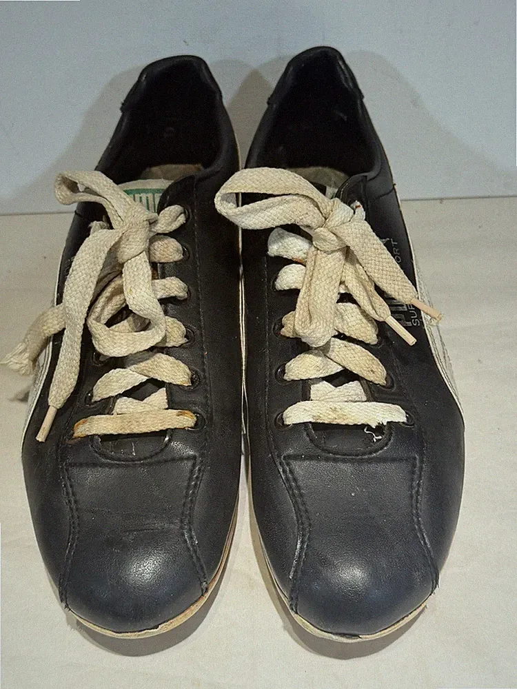 Vintage 1970s Puma Super Sport Soccer Cleats Black Leather Made Taiwan