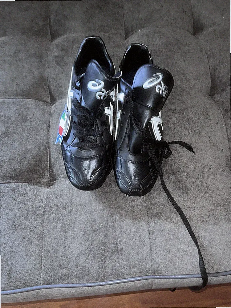 Vintage 1996 Asics Silverado SG Made In Italy Soccer Cleats US 7.5 EUR 40 1/2