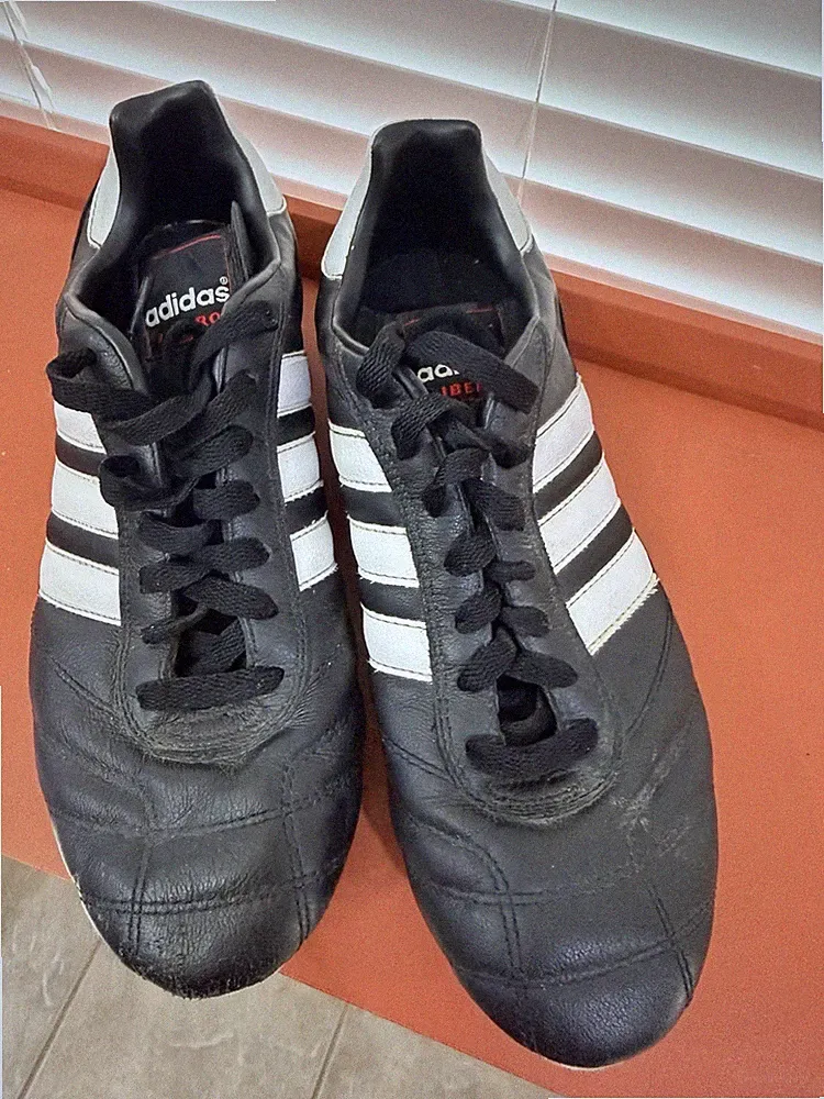 Vintage 2000 Adidas Libero FG Soccer Cleats Black Leather Men's Size 8.5