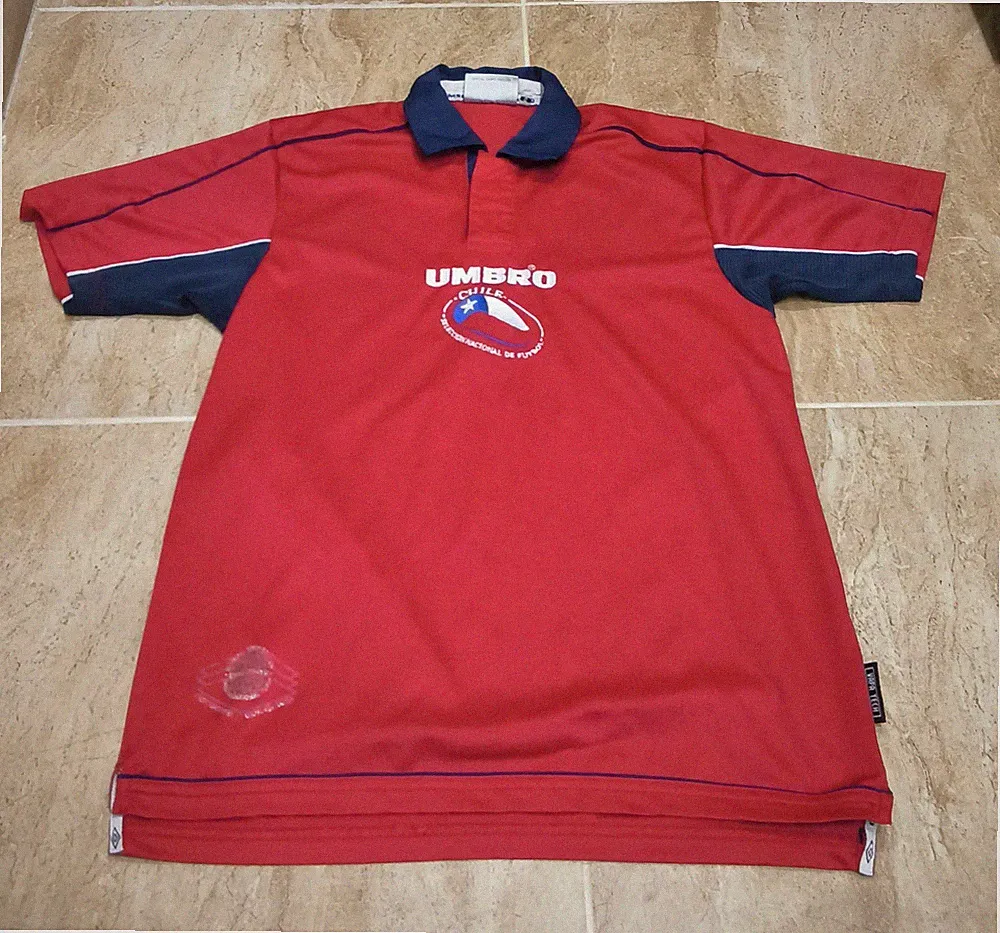 Vintage 2000 Men's UMBRO x Chile National Team Jersey Futbol Soccer Red Sz S