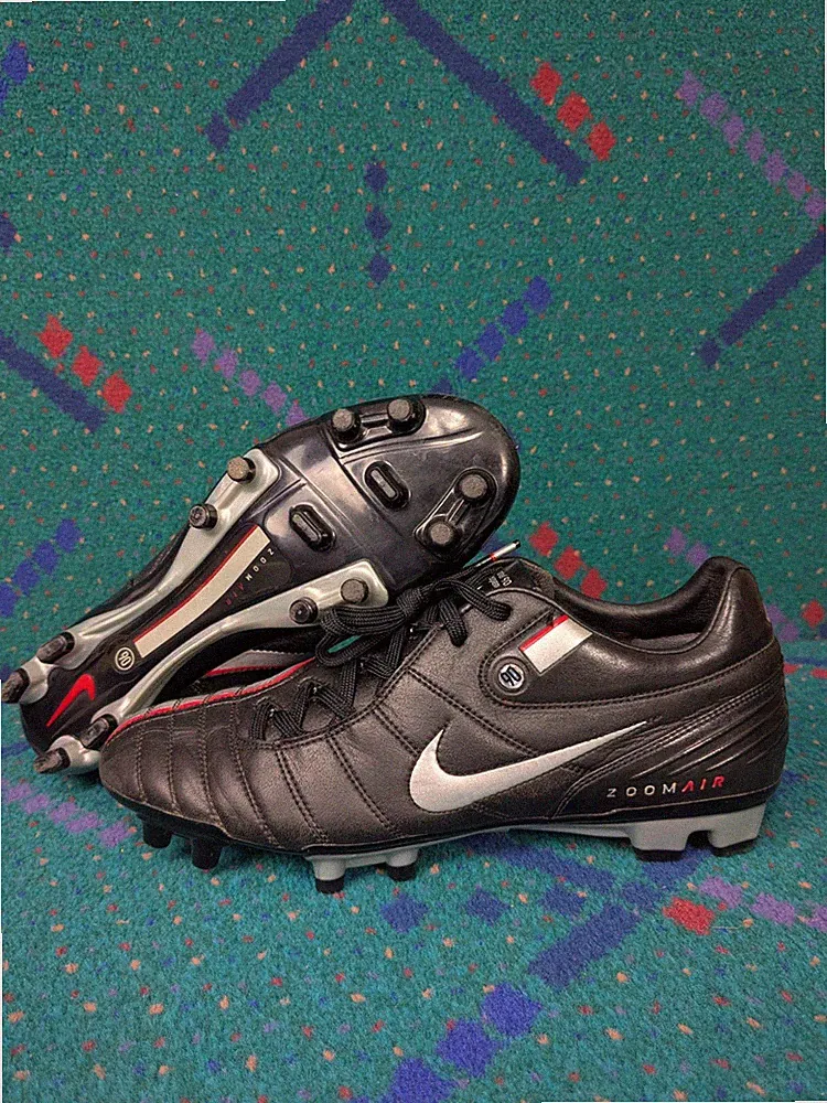 Vintage 2006 Nike Total 90 Supreme Soccer Cleats Men's Size 10 US 313974-006