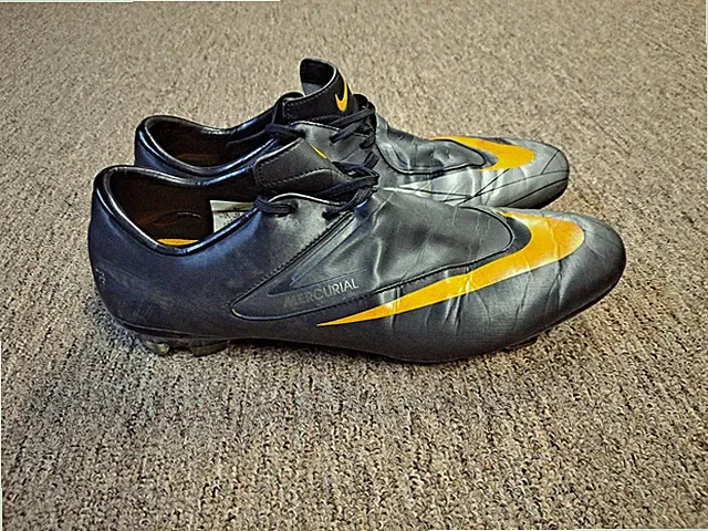 Vintage 2010 Nike Mercurial Glide FG 396134-080 Black Orange Men’s Size 13