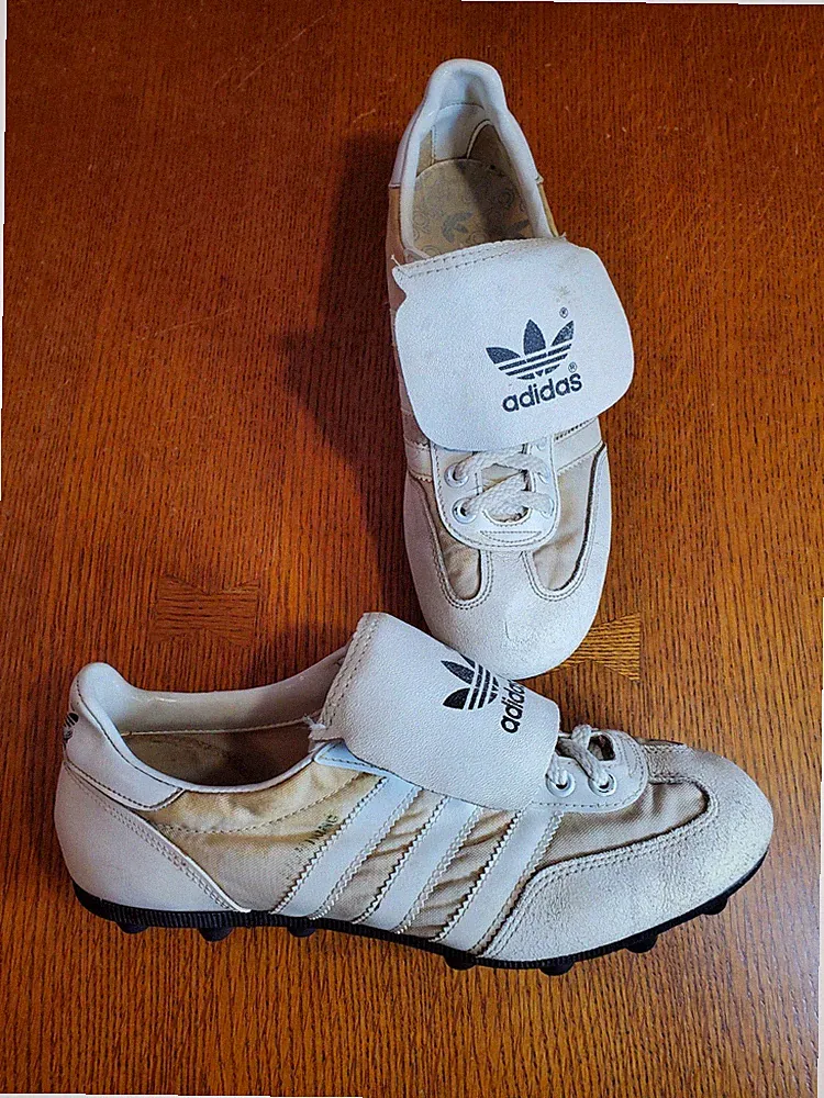 Vintage 80s ADIDAS Lightning SOCCER CLEATS Leather Taiwan WHITE Sz ~8.5