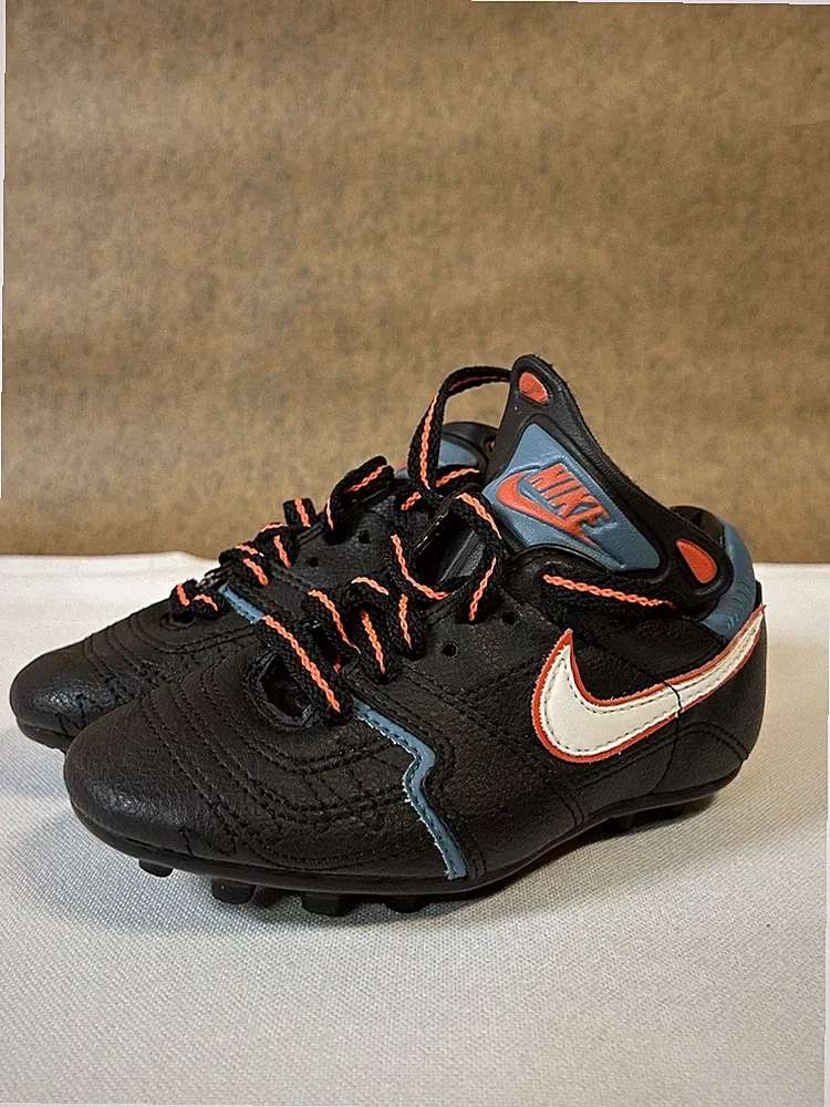 Vintage 90s Nike Rio FG Soccer Cleats Black Blue Leather, Little Kids Size 11.5