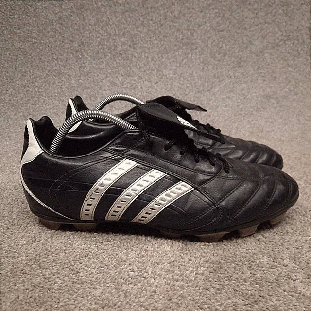 VINTAGE Adidas Bracara Traxion Soccer Cleats Mens Size 11 Black Silver 011009