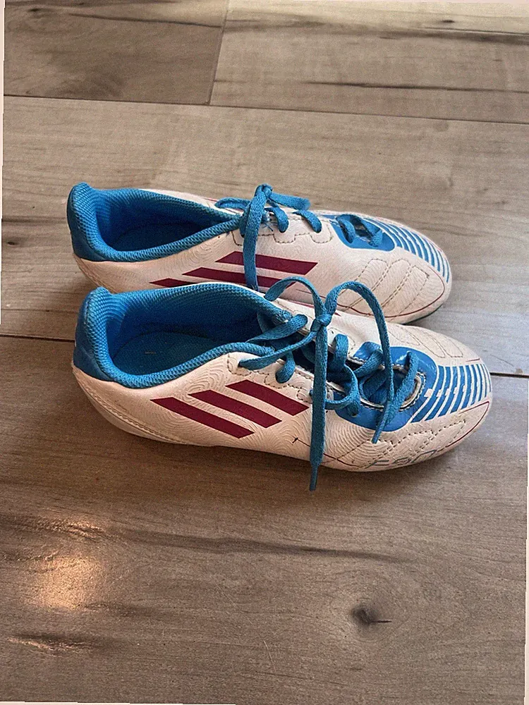 Vintage Adidas F30 Youth Soccer Cleats Size 12K White Blue Pink