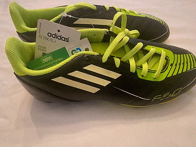 Vintage Adidas F50 TRX FG J Soccer Cleats- Youth Sizes- Collectable
