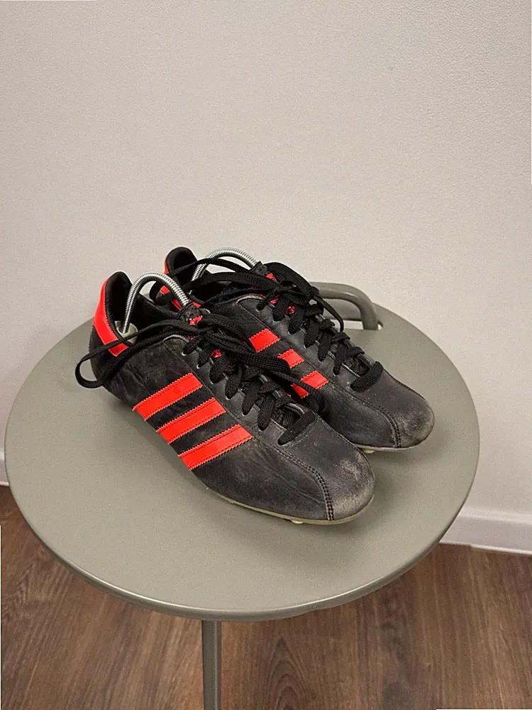 Vintage Adidas Leeds Soccer Cleats Black Red Leather Austria EU 39