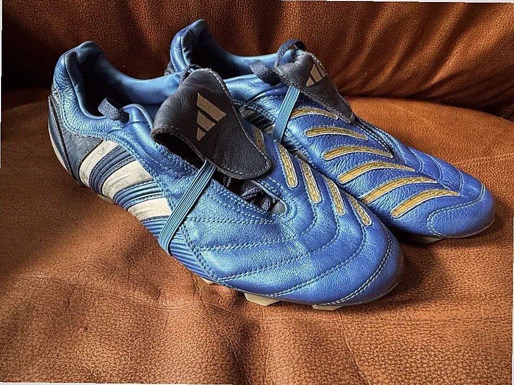 Vintage Adidas Predator TRX FG US 7 Boys Blue Soccer Cleats