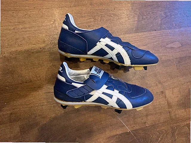 Vintage ASICS CLEATS Size 7.5KY12 Gel Hitter 4801 NOS NIB Metal Plastic Cleats