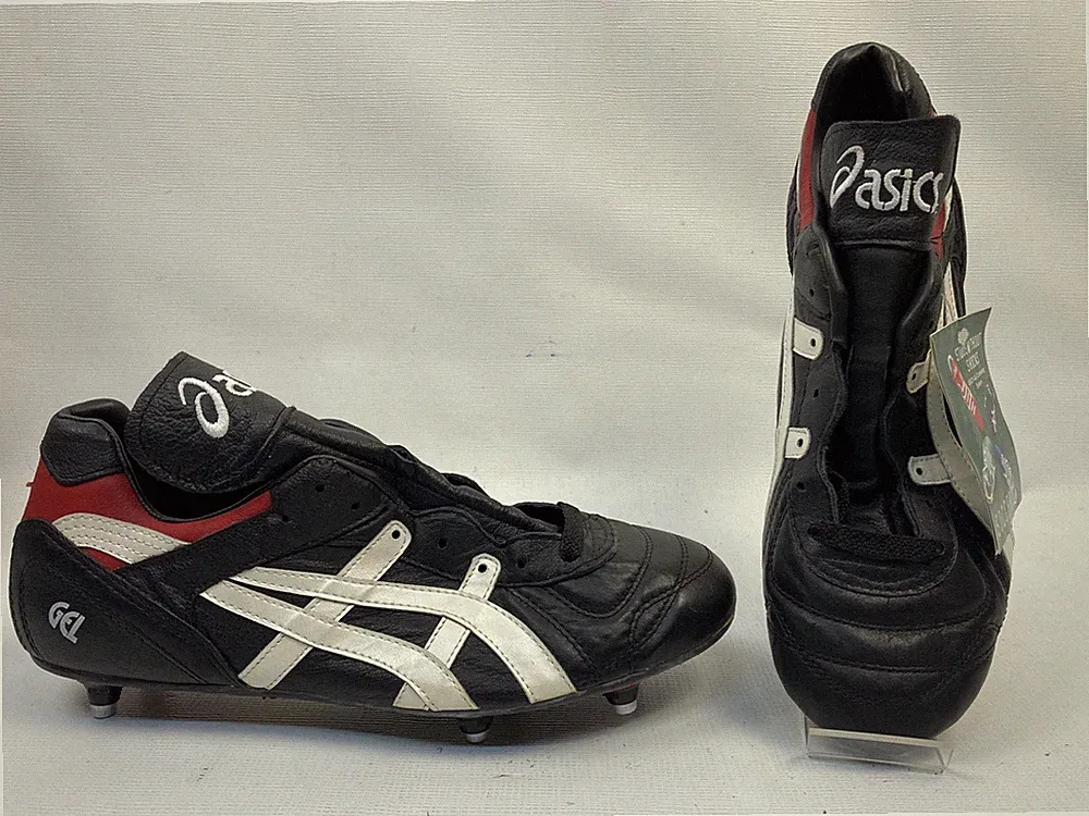 Vintage Asics Soccer Football Shoes Cleats Metal Spikes Men's Size 8 New RARE 97