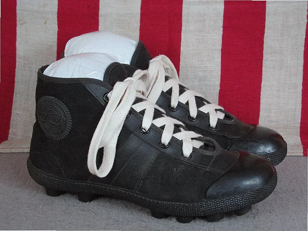 Vintage Dunlop Canvas Rugby Boots Cleats Soccer/Football Shoes Sz.UK 37/ US 4
