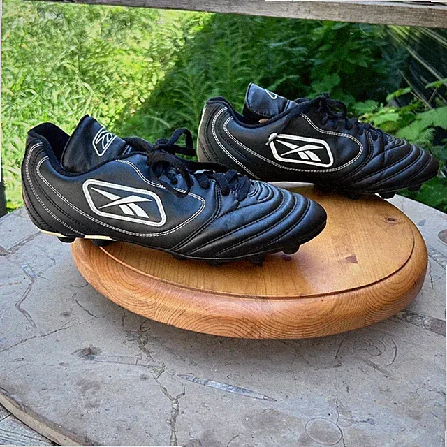 Vintage Leather Defiance MS Soccer Cleats Mens Size 11.5 Black White Reebok