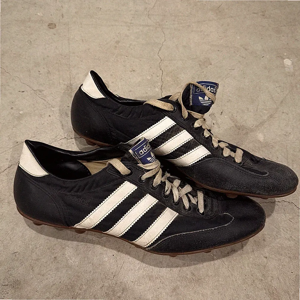Vintage Mens 12 Adidas Soccer Cleats Made In Taiwan Awesome Collectible Shoes