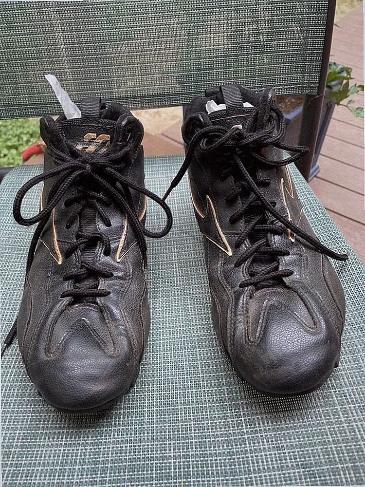 Vintage Mizuno Baseball Soccer Cleats Shoes Black And Gold Size 11