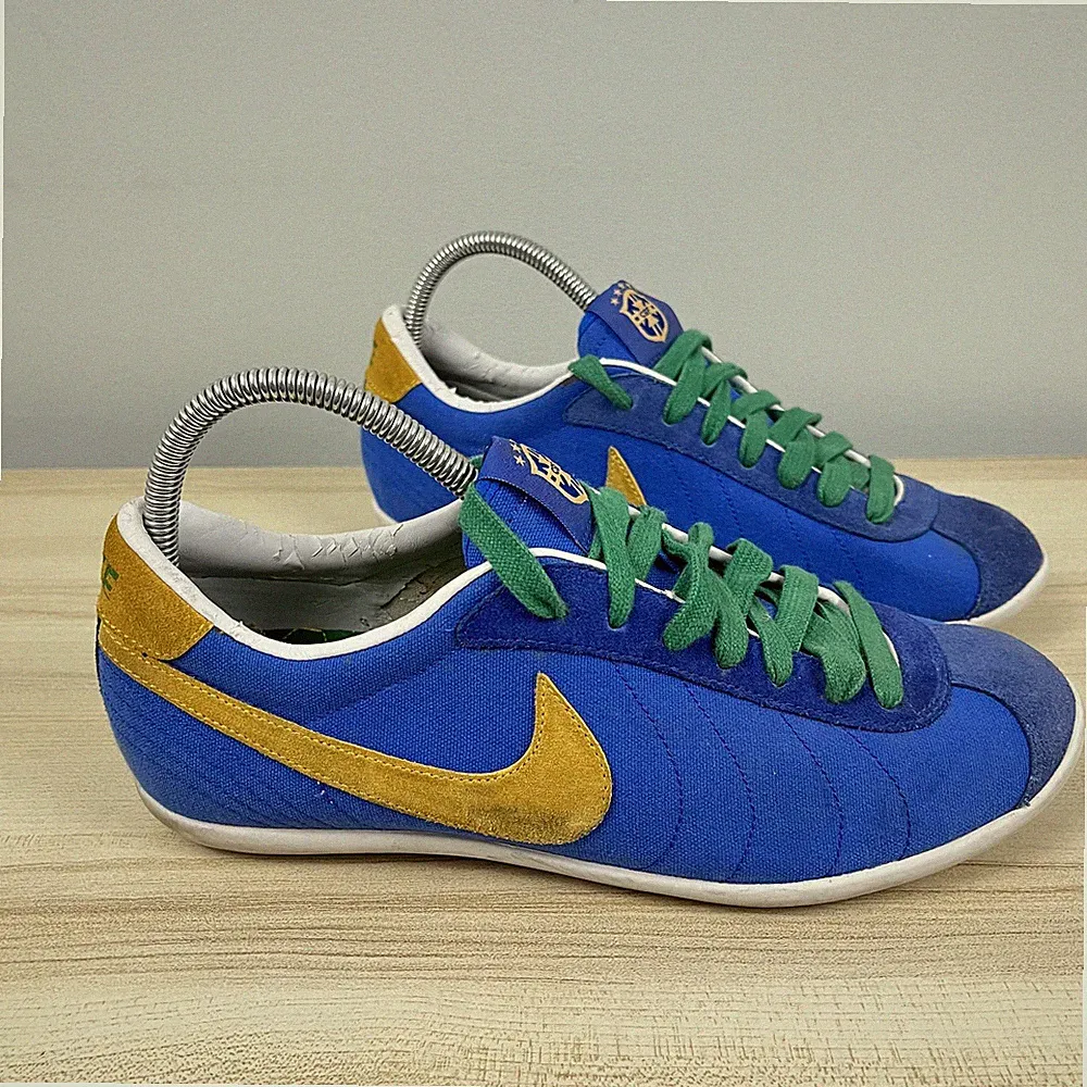 Vintage NIKE Brazil Brasil CBF Soccer Futbol Cleats Boots Mens 8.5 Retro 2006