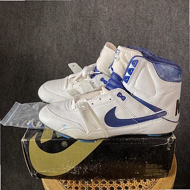 VINTAGE Nike Marauder Stove Cleats Mens 10 US Football Sneaker White Blue 90s