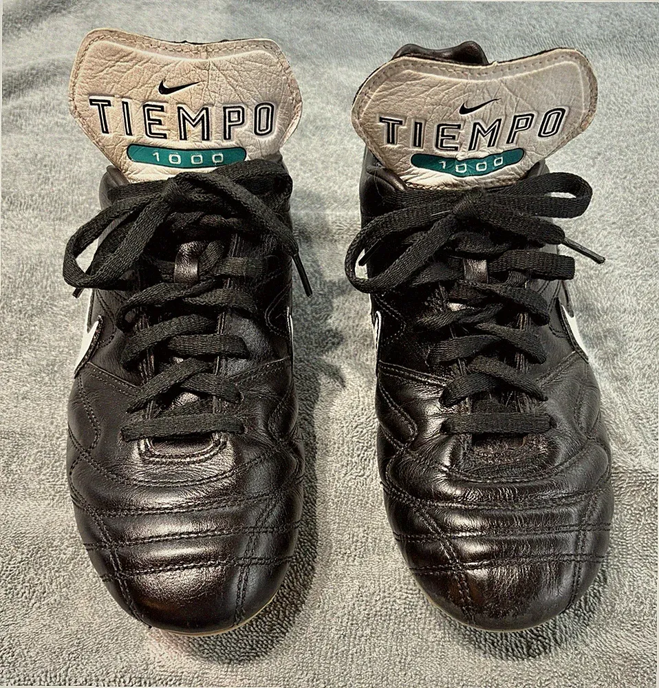 Vintage Nike Tiempo 1000 Soccer Cleats Black US Size 10 EU 44
