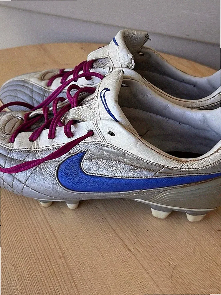 Vintage Nike Tiempo Pro White Blue Soccer Cleats Women's Size 8.5