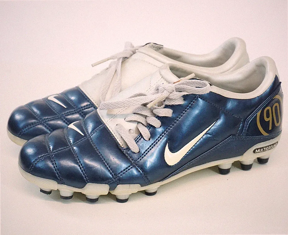 Vintage Nike Total 90 III Blue Soccer Cleats Youth US 5Y UK 4.5 EU 37.5