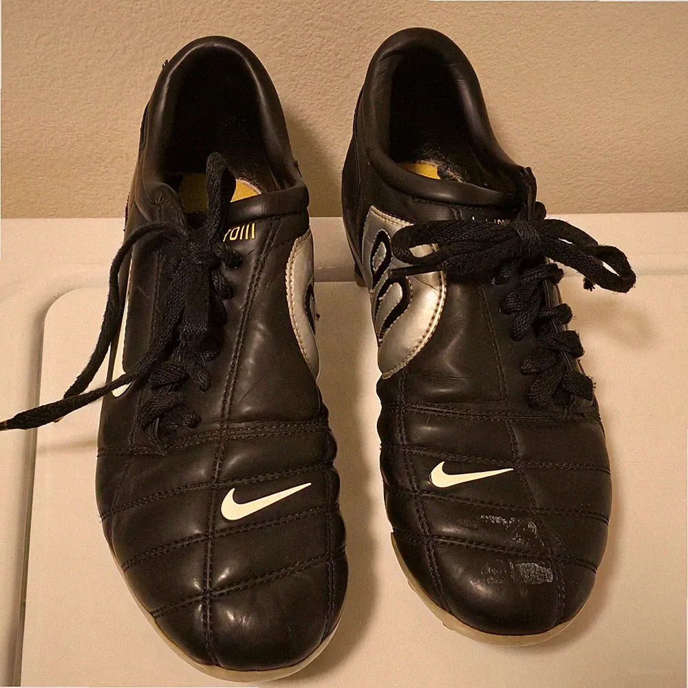 Vintage Nike Total 90 III SG Cleats Soccer Football Black Mens 6.5