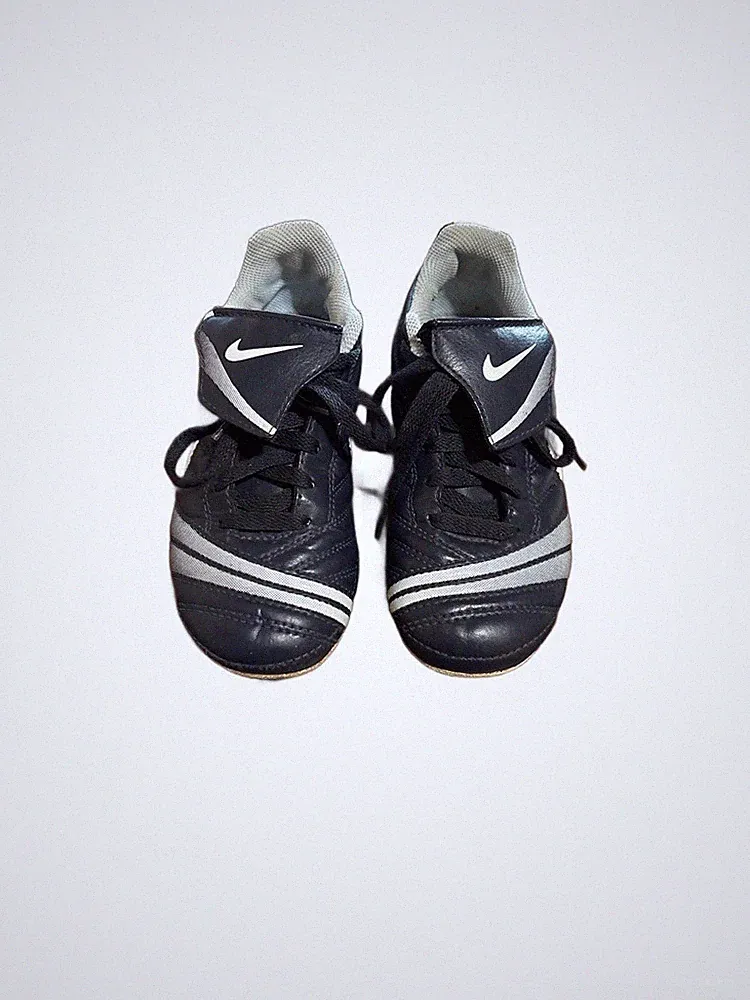 Vintage Nike Total 90 Shoot II FG Kids Soccer Cleats 2008 Black Size 11C Rare