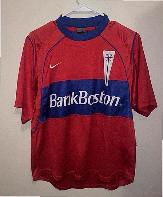 Vintage Nike Universidad Catolica de Chile jersey Men’s Size Medium