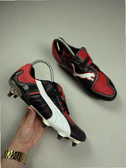 Vintage Puma V1.06 SG Football Boots Cleats Black Red White US 9.5 EU 42.5