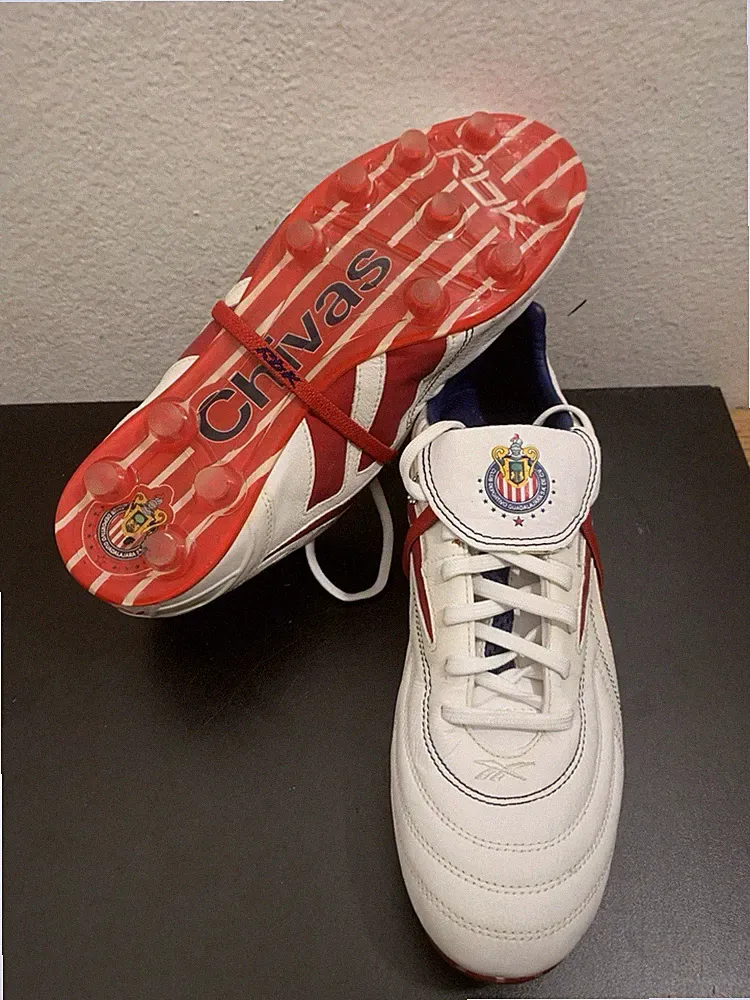VINTAGE Reebok Club Chivas Guadalajara Soccer Cleats - Men’s Sz 8.5 Mint