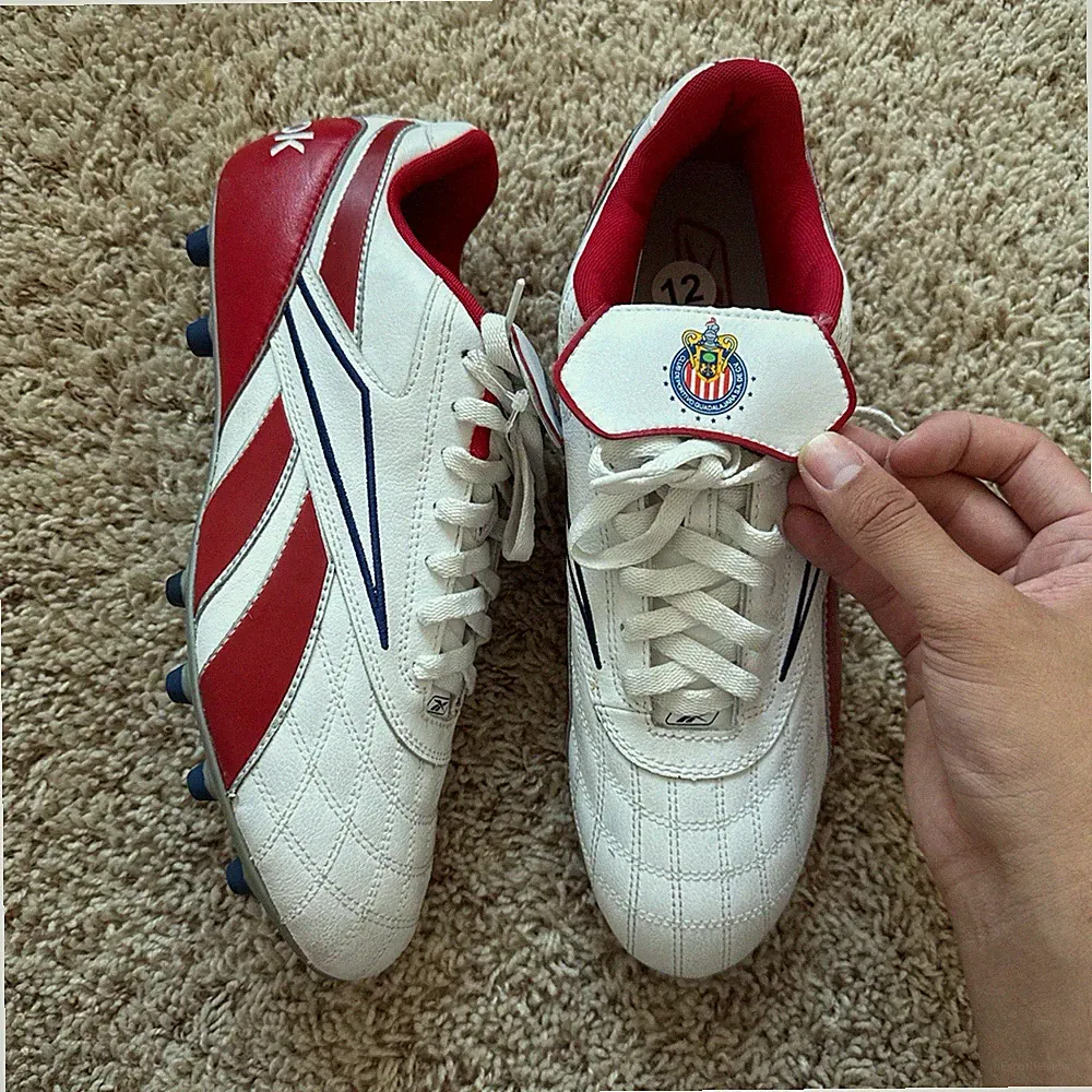 VINTAGE Reebok Club Integrity 07 MS Chivas Guadalajara Soccer Cleats - Men’s 12