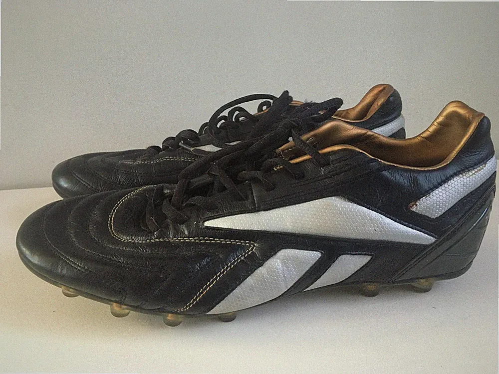 VINTAGE REEBOK RBK Mens leather Soccer Cleats RB 705 HSV 19-177985 Size 10.5