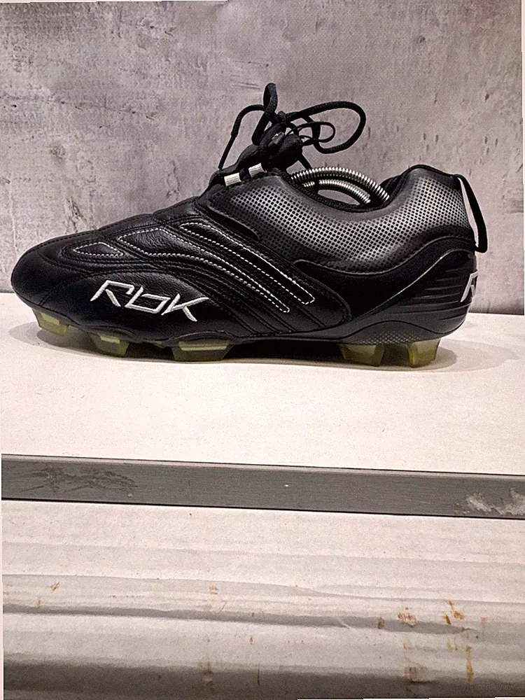 Vintage Reebok RBK Soccer Cleats Shoes Black Leather Boots Size 9.5 RB 611 KTS