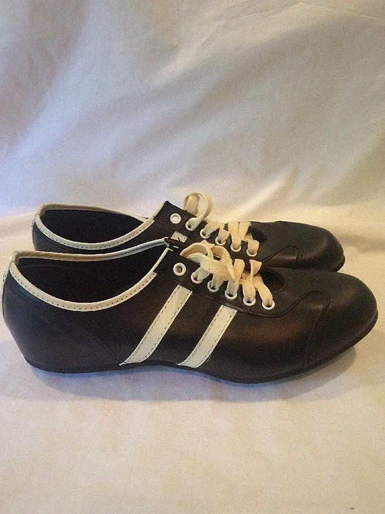 Vintage Soccer Fútbol Cleats Made in Japan Man Made 2 Stripes