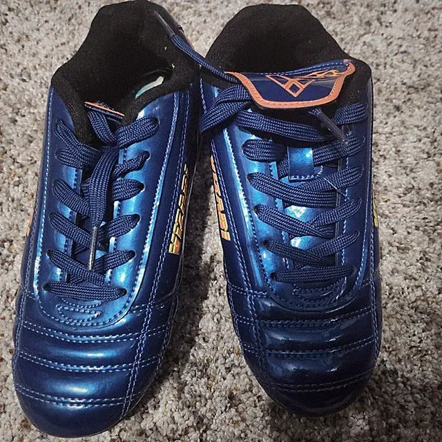 Vizari Blaze Youth Soccer Cleats Blue Flames Kids US Size 13C Sport Shoes