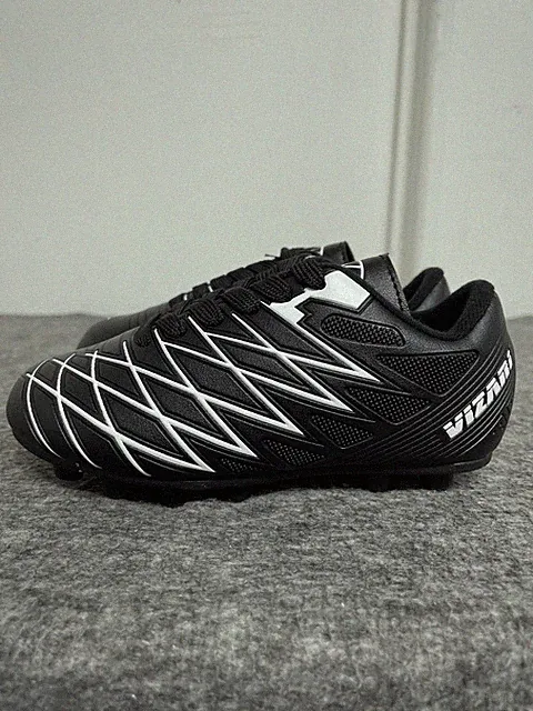 Vizari Boca FG Soccer Shoes Size 8.5C Cleats Molded Studs Athletic Football