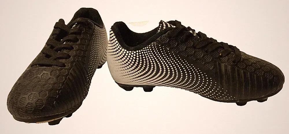boys soccer cleats size 11.5